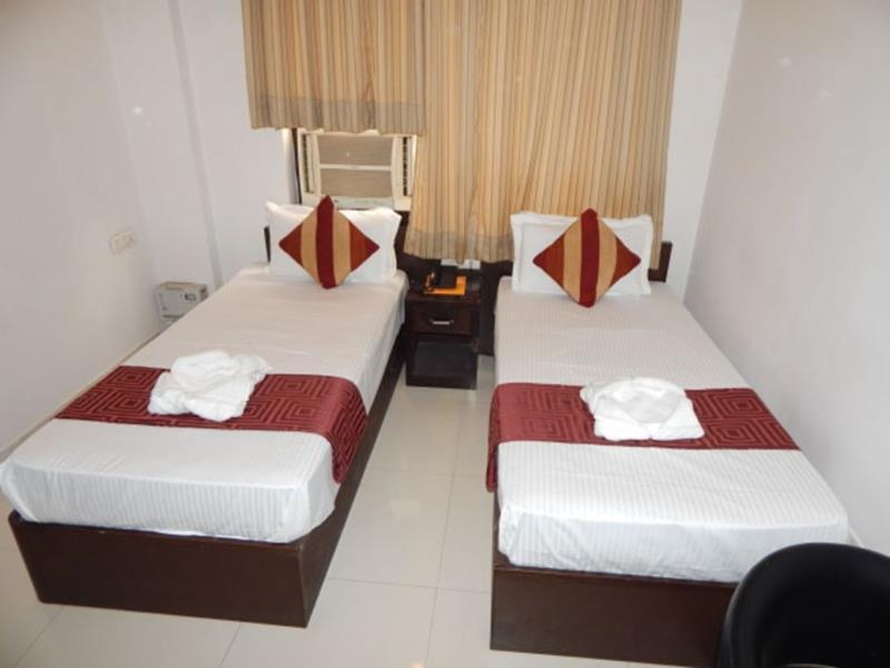 Hotel Siam International Дели Экстерьер фото