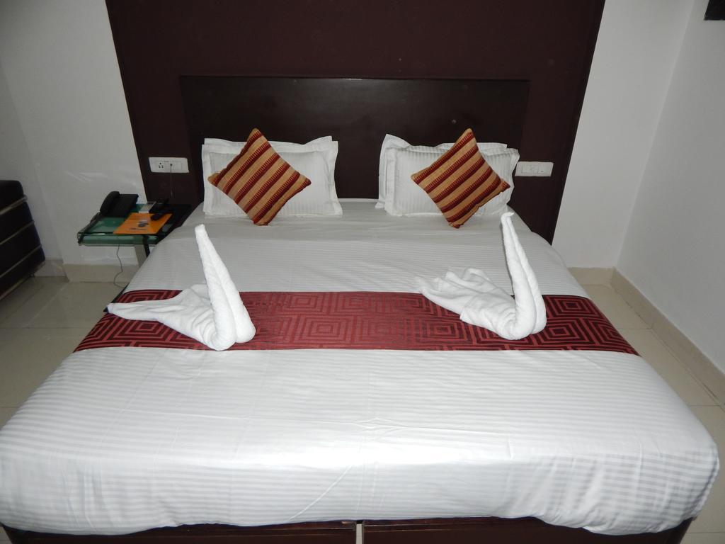 Hotel Siam International Дели Экстерьер фото