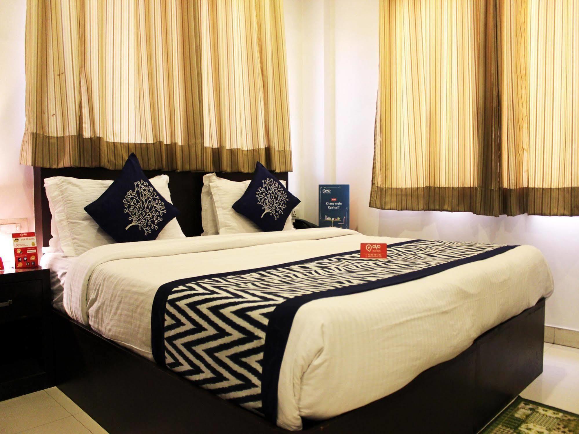 Hotel Siam International Дели Экстерьер фото